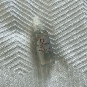 Bumble and Bumble hairdresser invisible oil. Fragrance for hair and body.